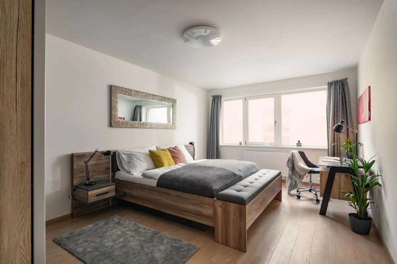 Prague Days - Exclusive Condo In Trendy Neighbourhood
