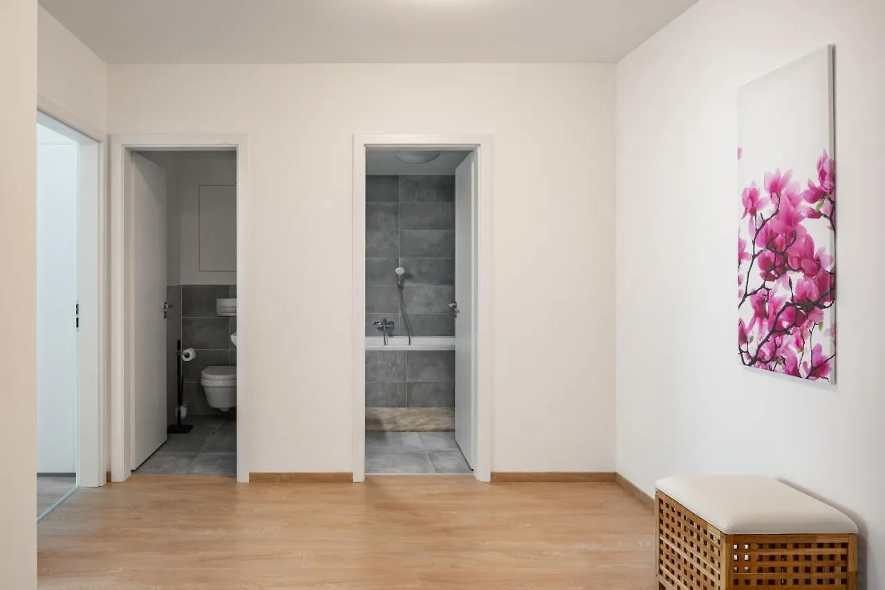 Prague Days - Exclusive Condo In Trendy Neighbourhood