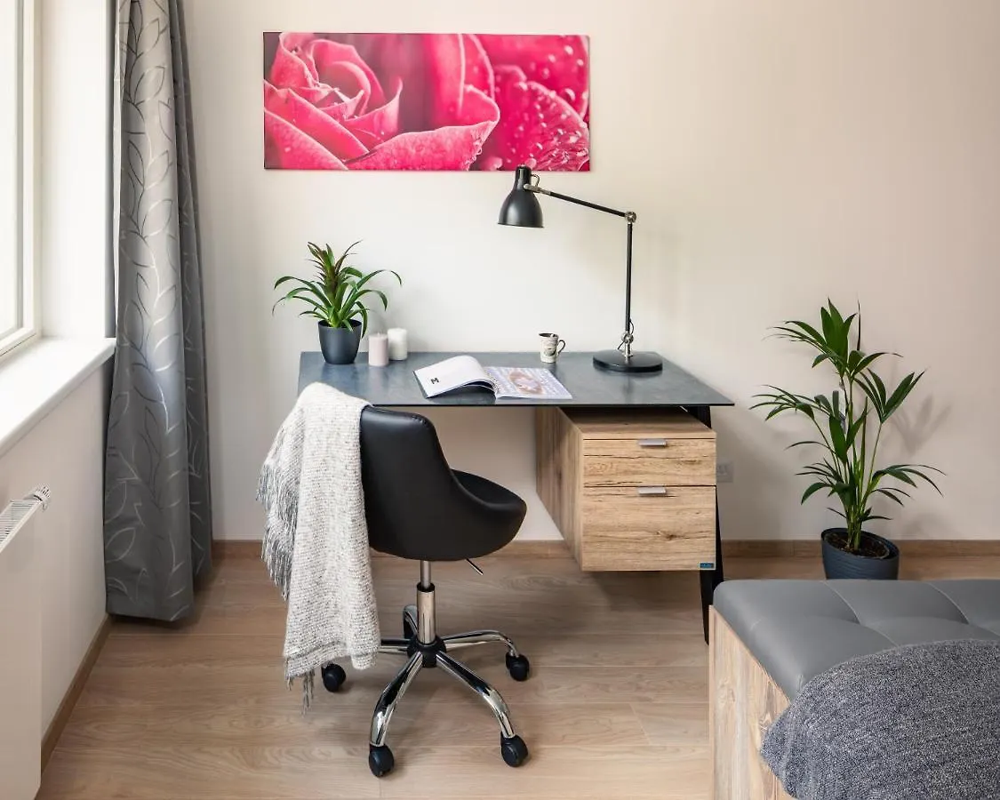 Prague Days - Exclusive Condo In Trendy Neighbourhood Apartment