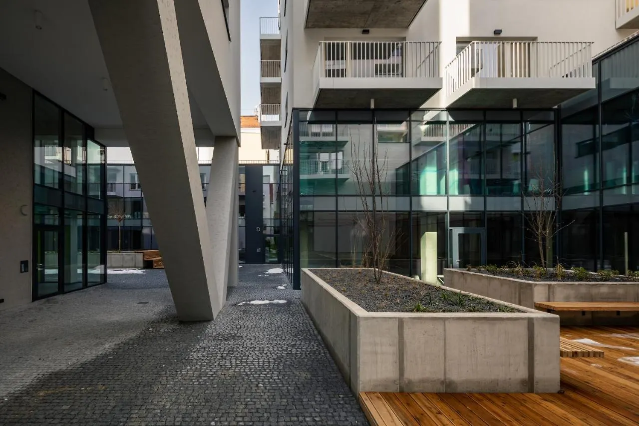 Prague Days - Exclusive Condo In Trendy Neighbourhood Apartment